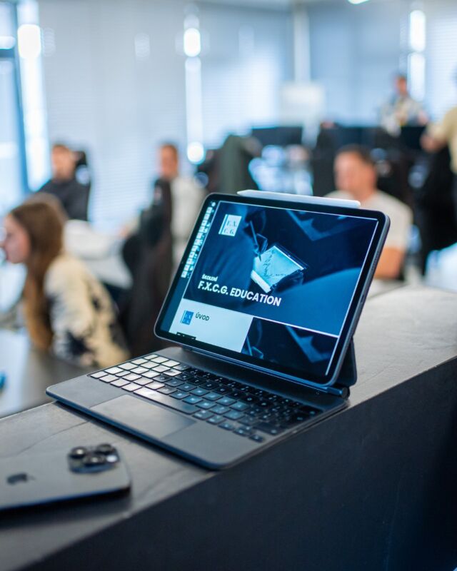 The only limit is the one YOU set. Break it with us. 🚀

Do you want to master the world of forex? Our courses, signals and mentoring will help you. 🎓 Start with our free course - you'll find everything in the link in the bio. 🔥